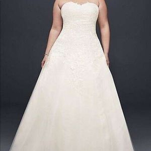 Plus size wedding dress